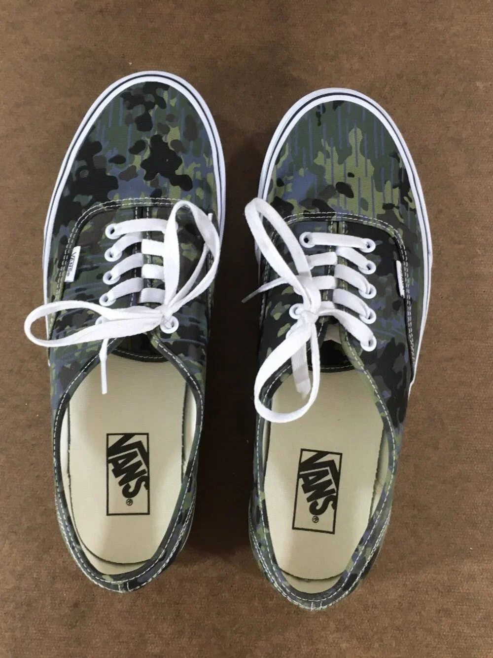 Vans Camo Lace Up Sneakers Mens Size 11 Low Top